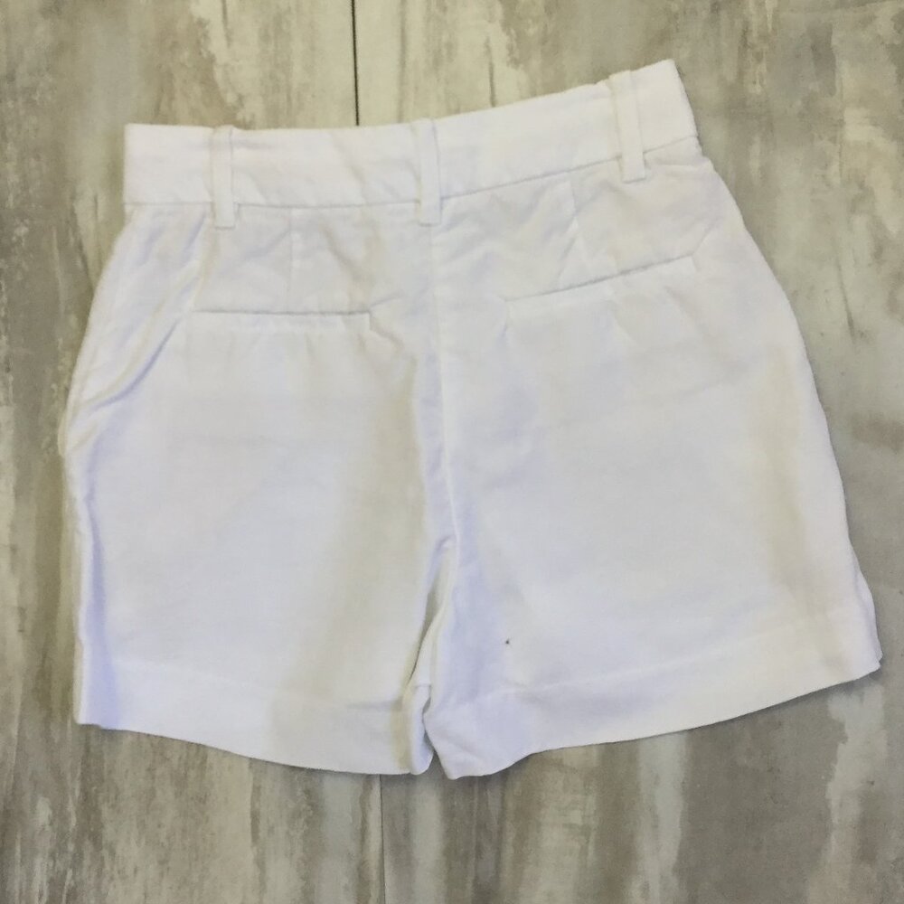 Wilfred White Shorts 00 - Picture 3 of 9